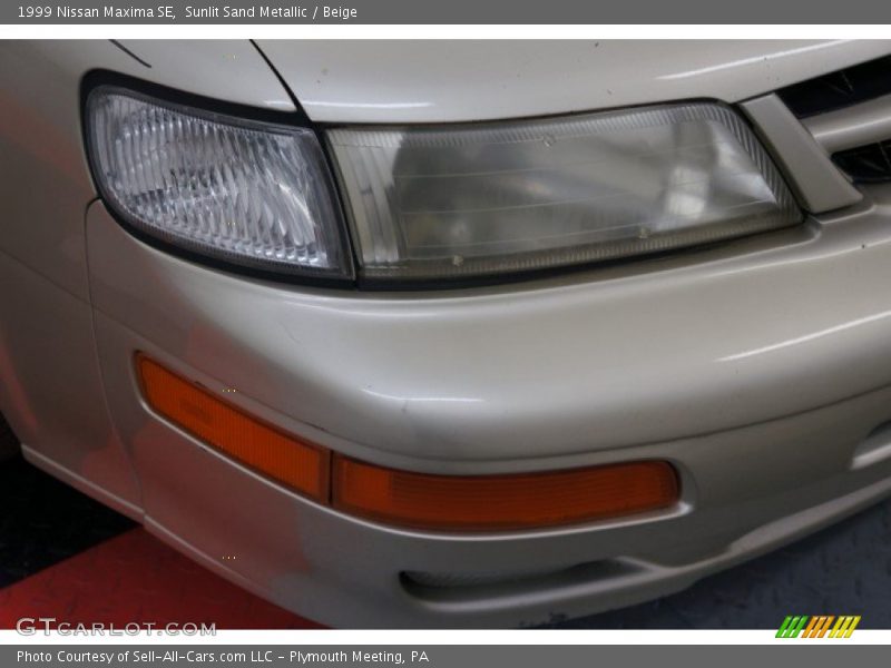 Sunlit Sand Metallic / Beige 1999 Nissan Maxima SE