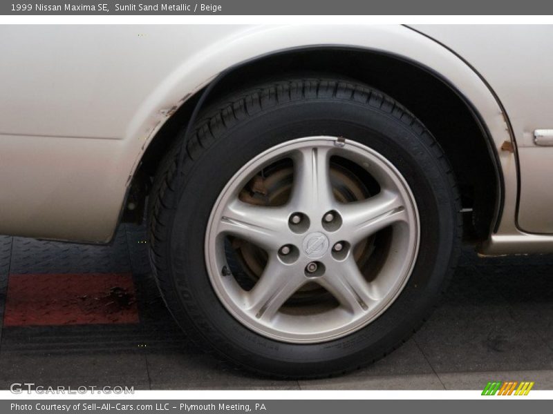 Sunlit Sand Metallic / Beige 1999 Nissan Maxima SE