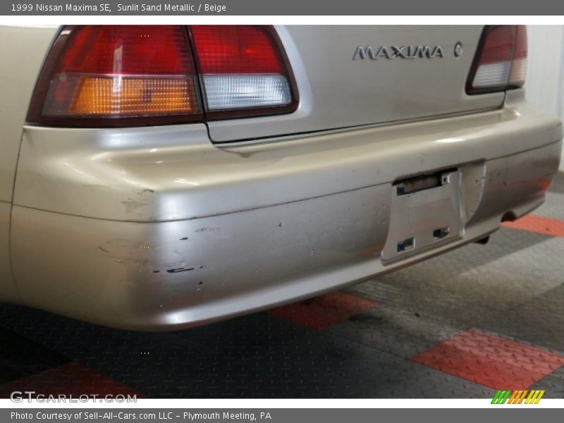 Sunlit Sand Metallic / Beige 1999 Nissan Maxima SE