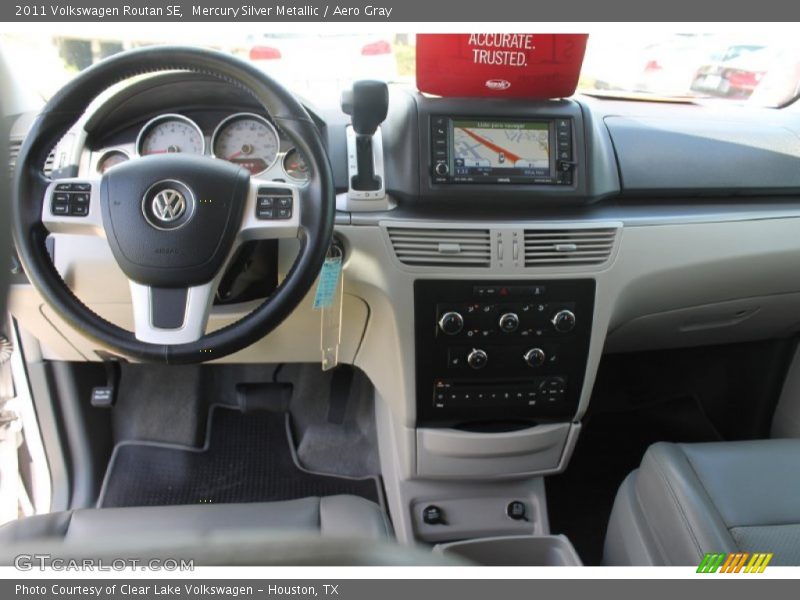 Mercury Silver Metallic / Aero Gray 2011 Volkswagen Routan SE