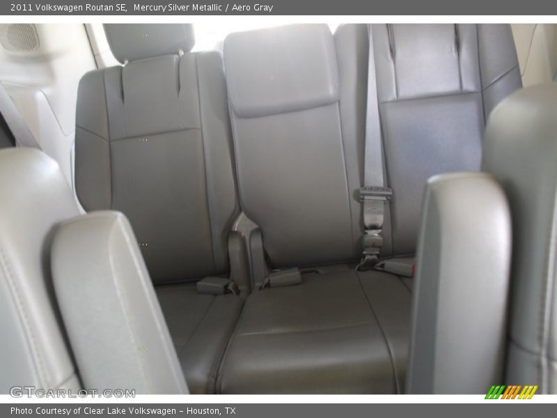 Mercury Silver Metallic / Aero Gray 2011 Volkswagen Routan SE