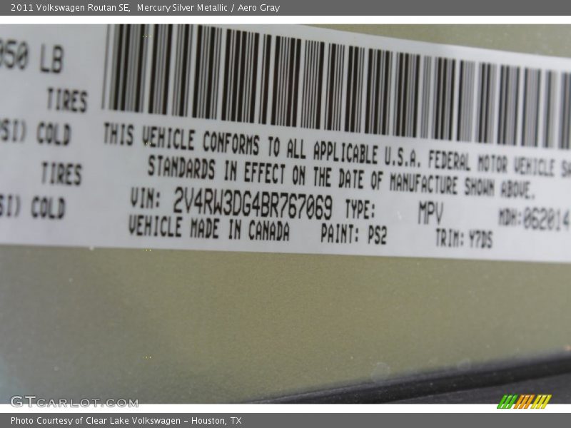 Mercury Silver Metallic / Aero Gray 2011 Volkswagen Routan SE