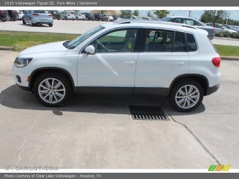 Pure White / Sandstone 2015 Volkswagen Tiguan SE
