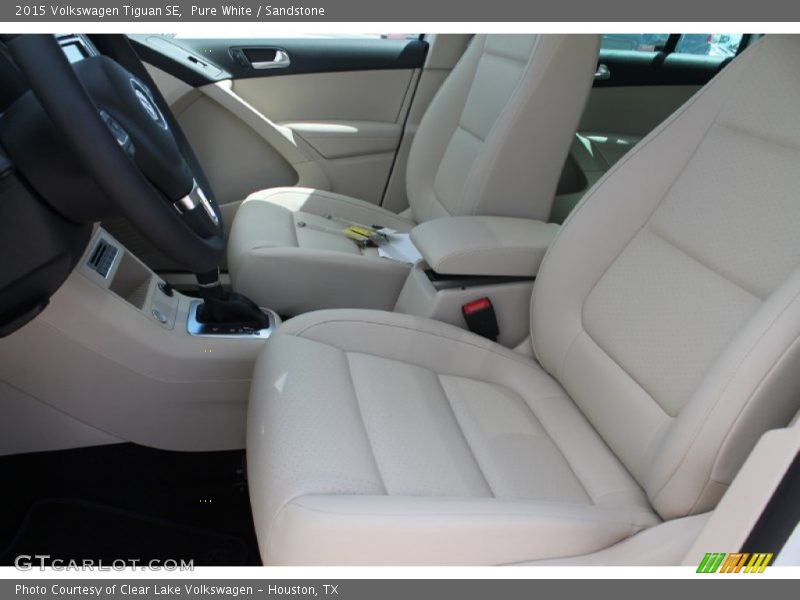 Pure White / Sandstone 2015 Volkswagen Tiguan SE