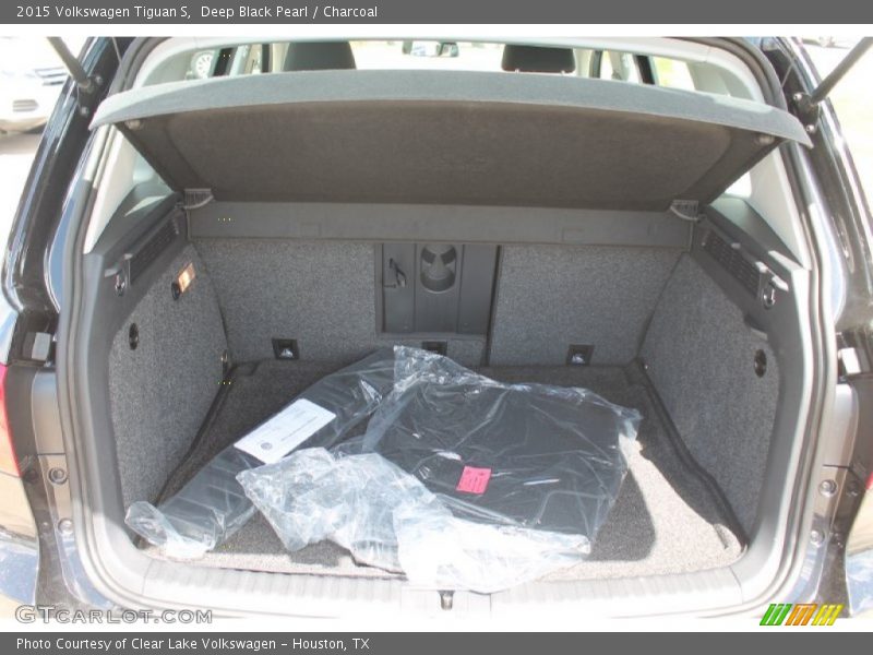 Deep Black Pearl / Charcoal 2015 Volkswagen Tiguan S