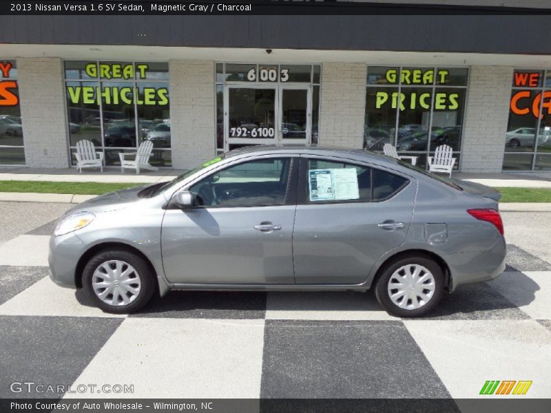 Magnetic Gray / Charcoal 2013 Nissan Versa 1.6 SV Sedan