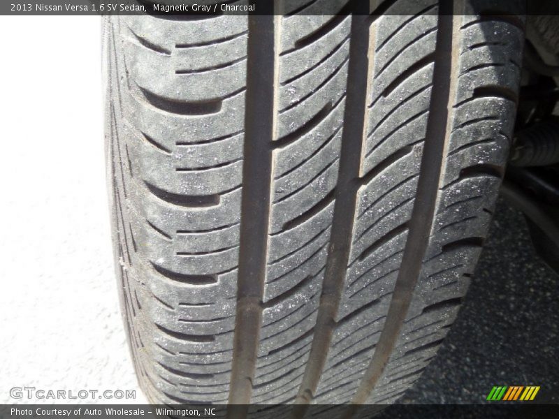 Magnetic Gray / Charcoal 2013 Nissan Versa 1.6 SV Sedan