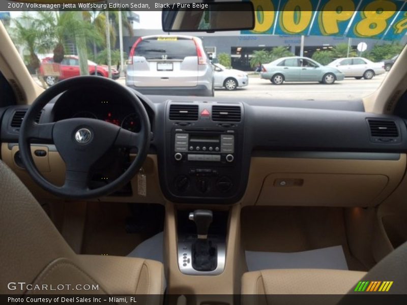 Black / Pure Beige 2007 Volkswagen Jetta Wolfsburg Edition Sedan