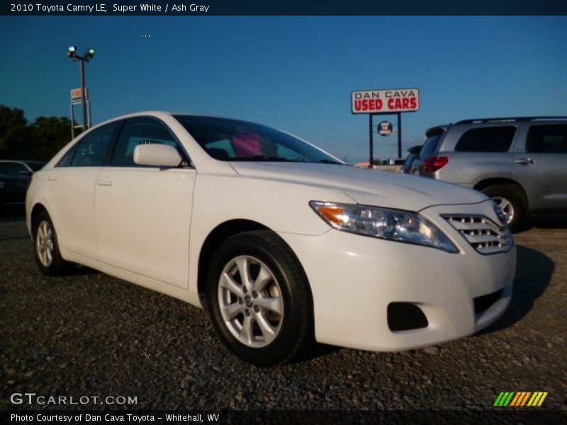 Super White / Ash Gray 2010 Toyota Camry LE