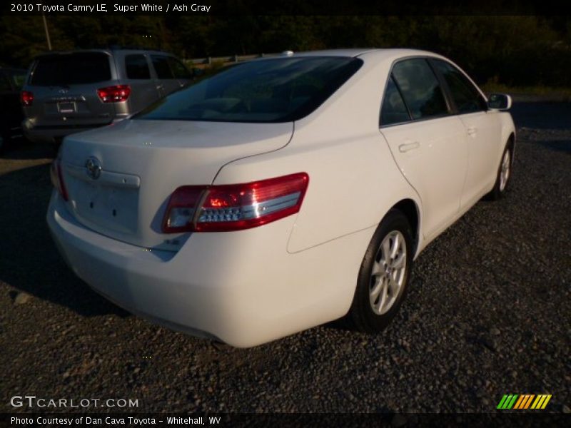 Super White / Ash Gray 2010 Toyota Camry LE