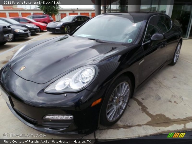 Black / Black 2012 Porsche Panamera S