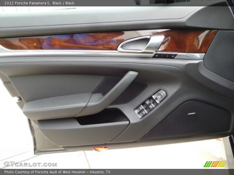 Black / Black 2012 Porsche Panamera S