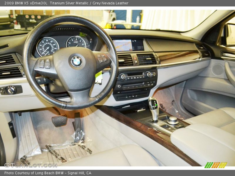 Titanium Silver Metallic / Grey Nevada Leather 2009 BMW X5 xDrive30i
