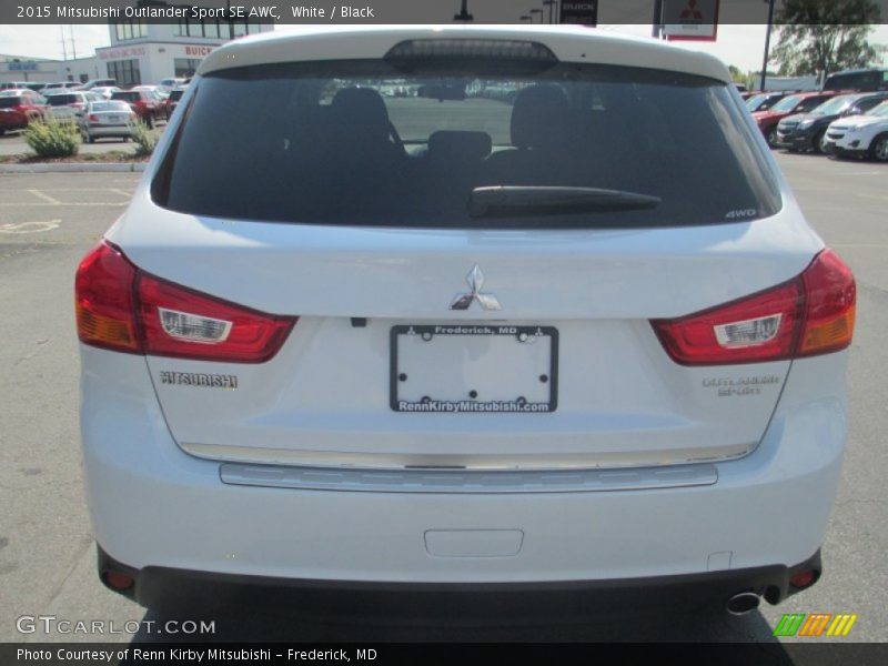 White / Black 2015 Mitsubishi Outlander Sport SE AWC