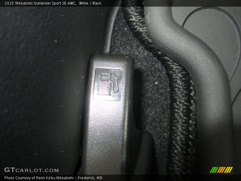 White / Black 2015 Mitsubishi Outlander Sport SE AWC