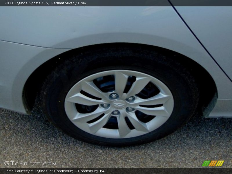 Radiant Silver / Gray 2011 Hyundai Sonata GLS