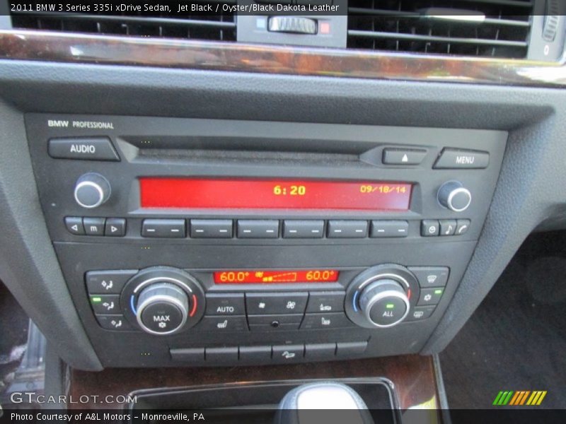 Jet Black / Oyster/Black Dakota Leather 2011 BMW 3 Series 335i xDrive Sedan