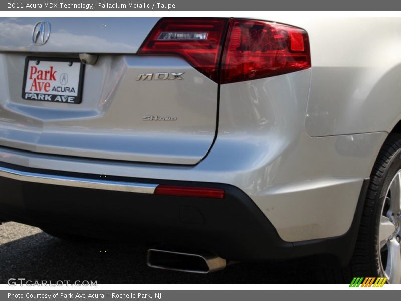 Palladium Metallic / Taupe 2011 Acura MDX Technology