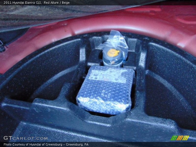 Red Allure / Beige 2011 Hyundai Elantra GLS