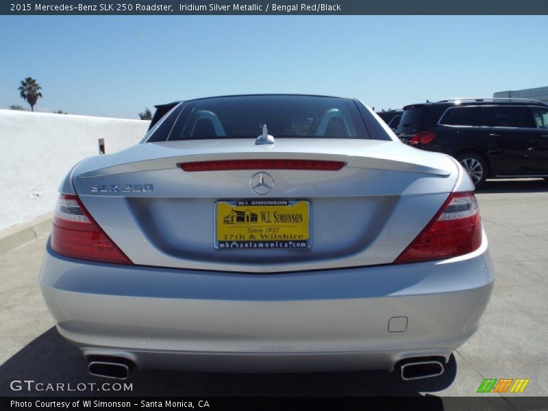 Iridium Silver Metallic / Bengal Red/Black 2015 Mercedes-Benz SLK 250 Roadster