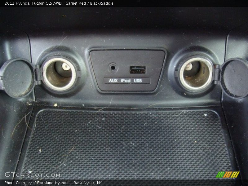 Garnet Red / Black/Saddle 2012 Hyundai Tucson GLS AWD