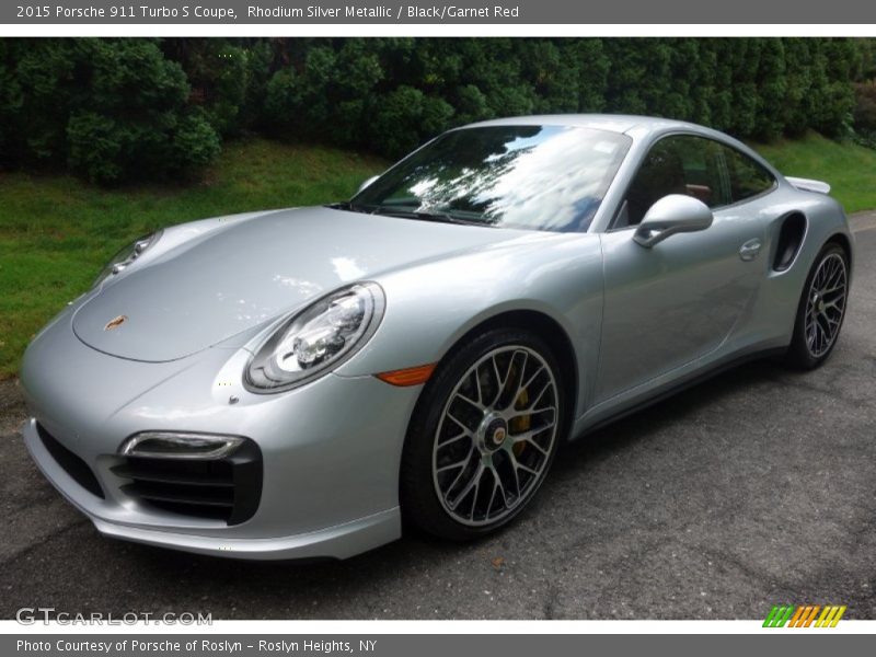 Front 3/4 View of 2015 911 Turbo S Coupe
