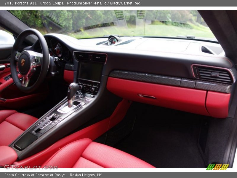 Dashboard of 2015 911 Turbo S Coupe