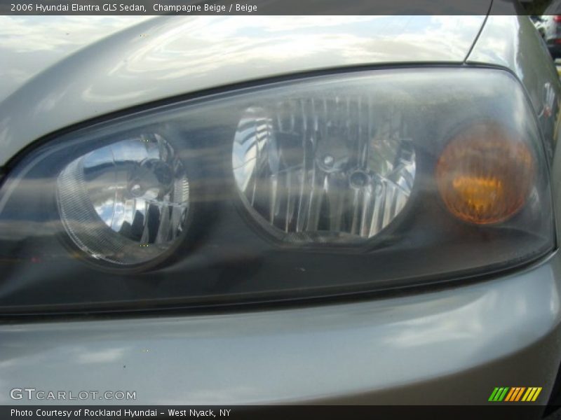 Champagne Beige / Beige 2006 Hyundai Elantra GLS Sedan