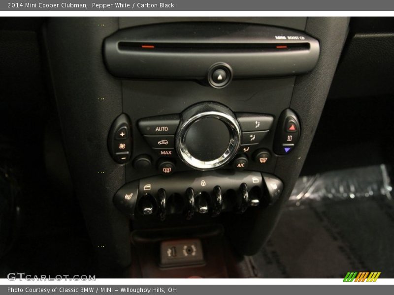 Pepper White / Carbon Black 2014 Mini Cooper Clubman