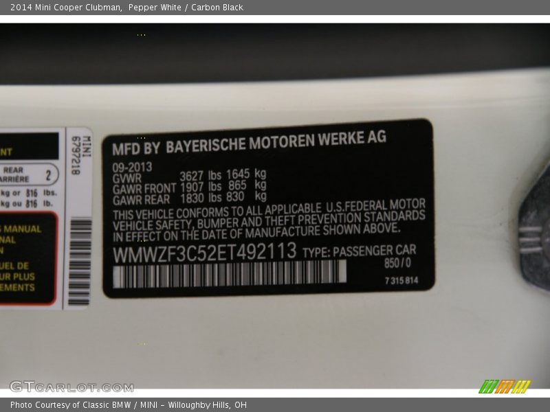 Pepper White / Carbon Black 2014 Mini Cooper Clubman