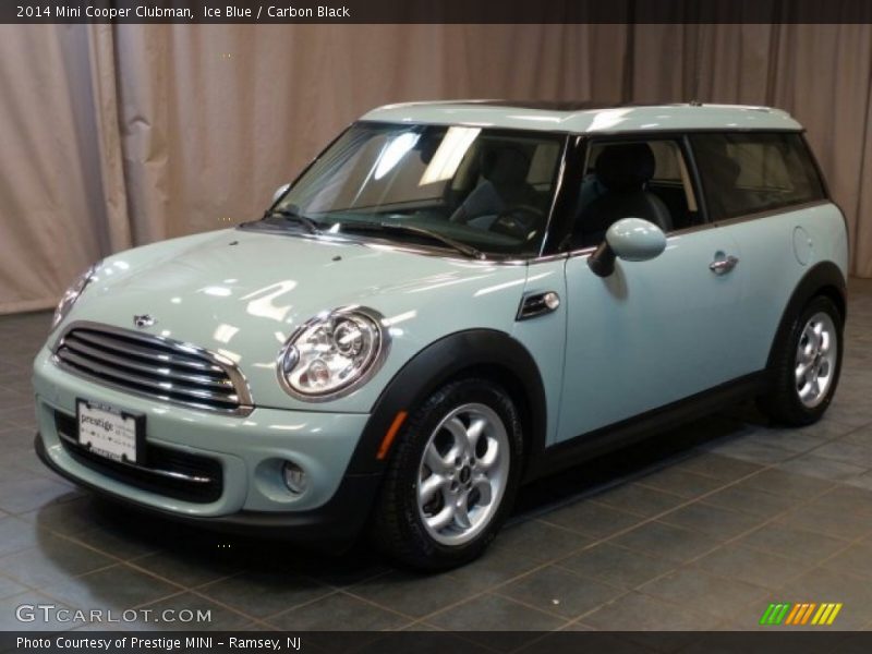 Ice Blue / Carbon Black 2014 Mini Cooper Clubman