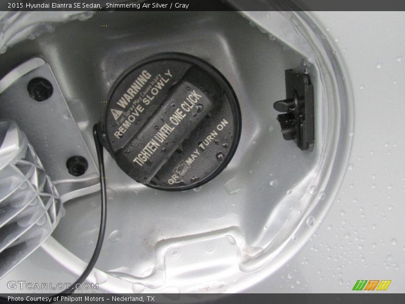 Shimmering Air Silver / Gray 2015 Hyundai Elantra SE Sedan