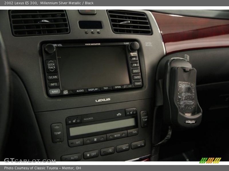 Millennium Silver Metallic / Black 2002 Lexus ES 300
