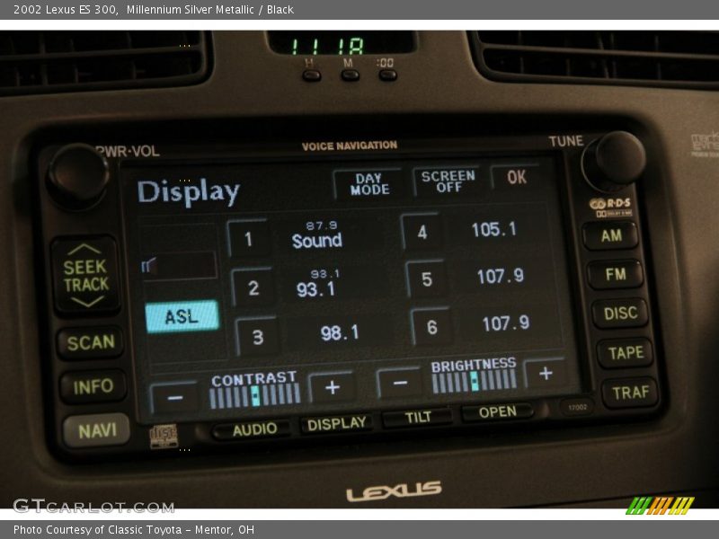 Millennium Silver Metallic / Black 2002 Lexus ES 300