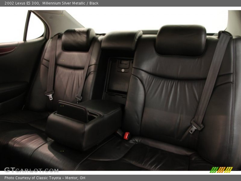 Millennium Silver Metallic / Black 2002 Lexus ES 300