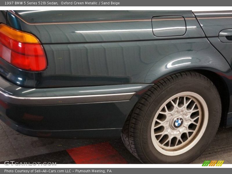 Oxford Green Metallic / Sand Beige 1997 BMW 5 Series 528i Sedan