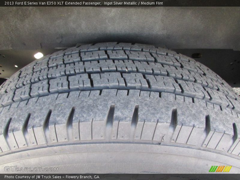 Ingot Silver Metallic / Medium Flint 2013 Ford E Series Van E350 XLT Extended Passenger