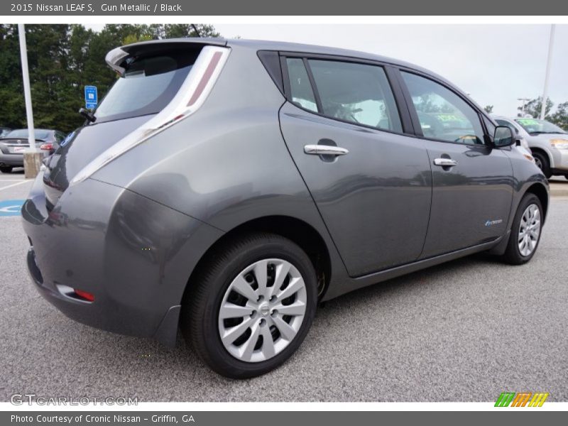 Gun Metallic / Black 2015 Nissan LEAF S