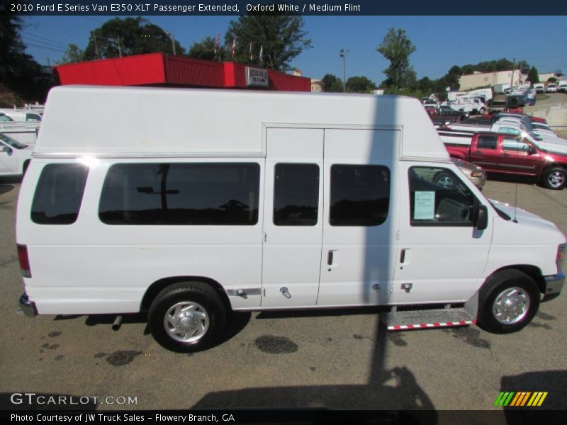 Oxford White / Medium Flint 2010 Ford E Series Van E350 XLT Passenger Extended