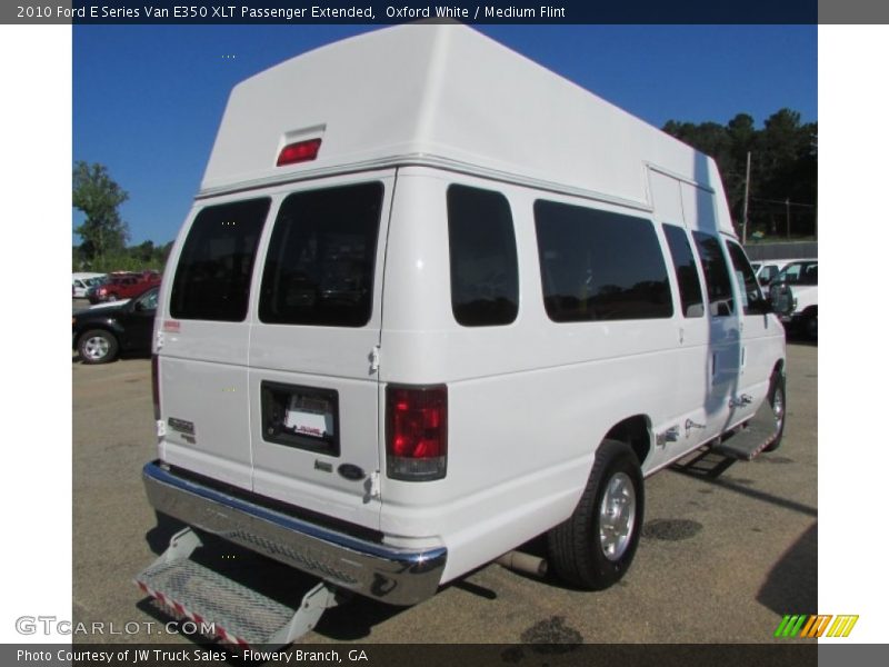 Oxford White / Medium Flint 2010 Ford E Series Van E350 XLT Passenger Extended