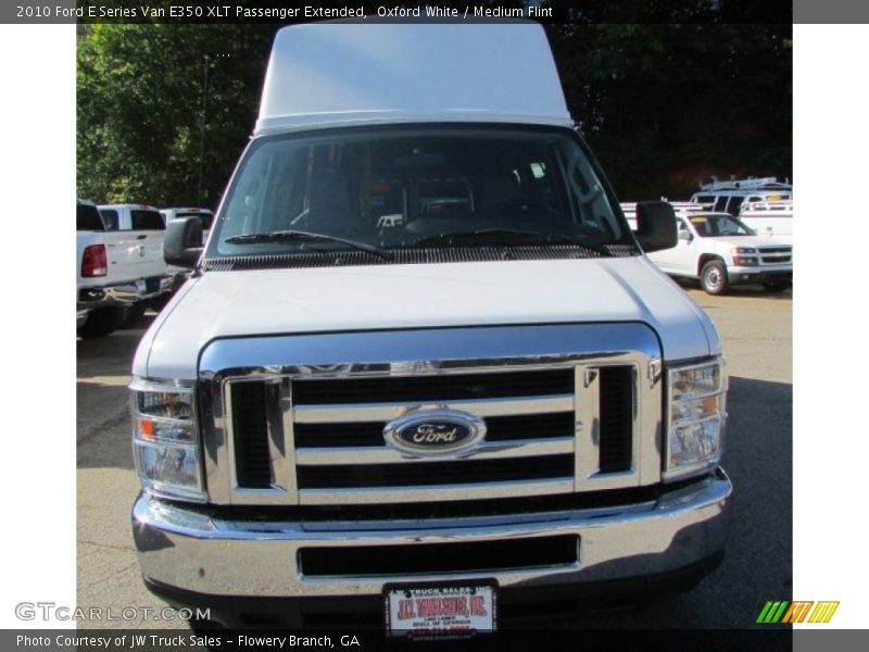 Oxford White / Medium Flint 2010 Ford E Series Van E350 XLT Passenger Extended