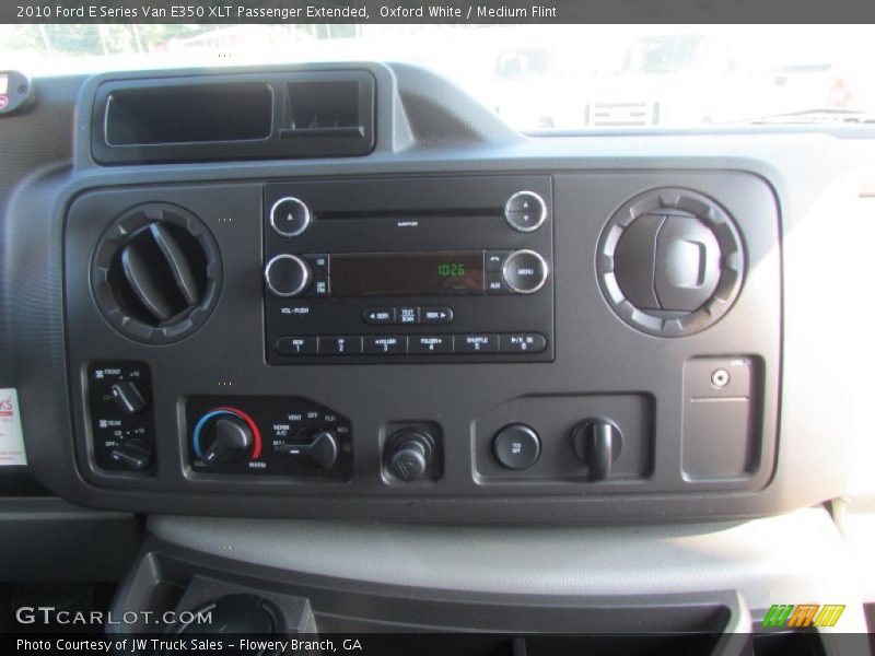Oxford White / Medium Flint 2010 Ford E Series Van E350 XLT Passenger Extended