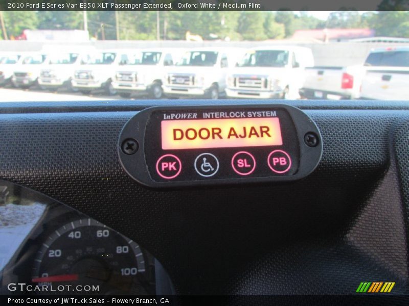 Oxford White / Medium Flint 2010 Ford E Series Van E350 XLT Passenger Extended