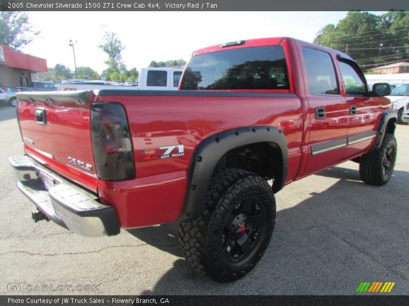 Victory Red / Tan 2005 Chevrolet Silverado 1500 Z71 Crew Cab 4x4