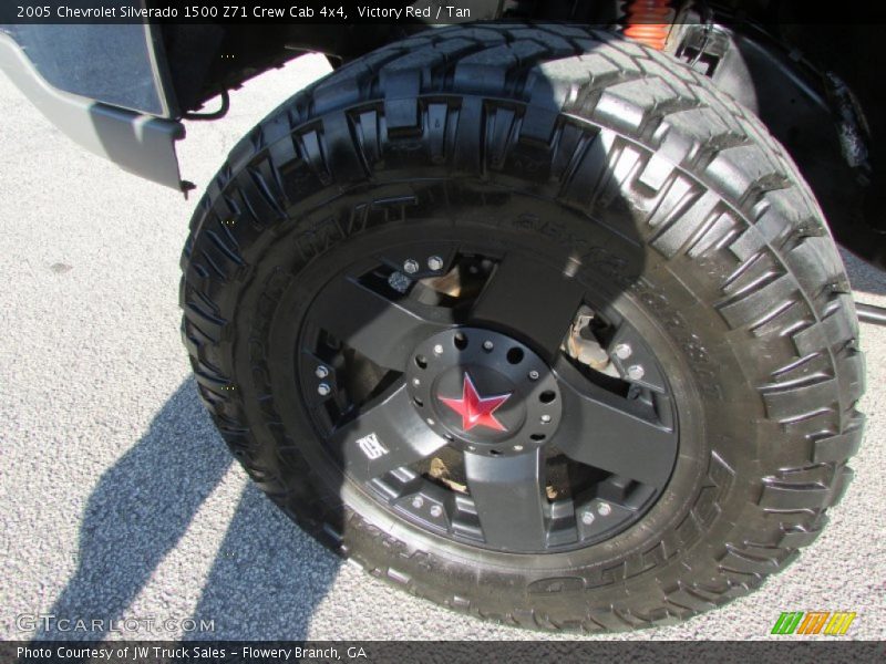 Victory Red / Tan 2005 Chevrolet Silverado 1500 Z71 Crew Cab 4x4