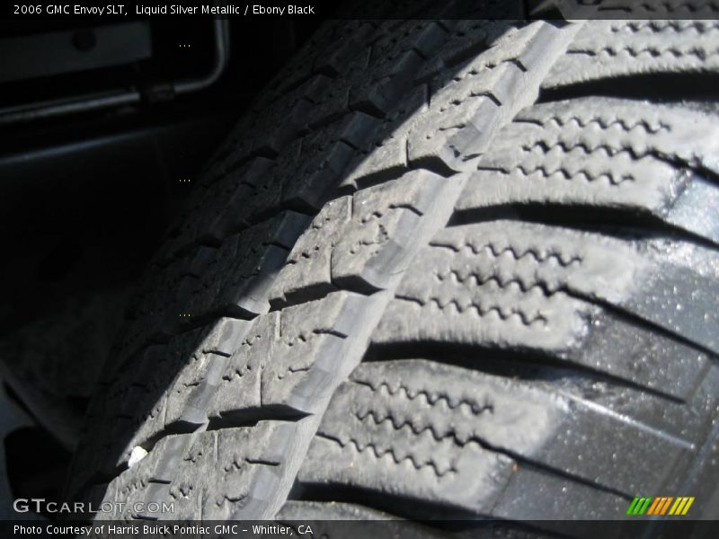 Liquid Silver Metallic / Ebony Black 2006 GMC Envoy SLT