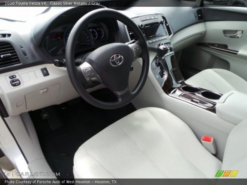 Classic Silver Metallic / Gray 2010 Toyota Venza V6
