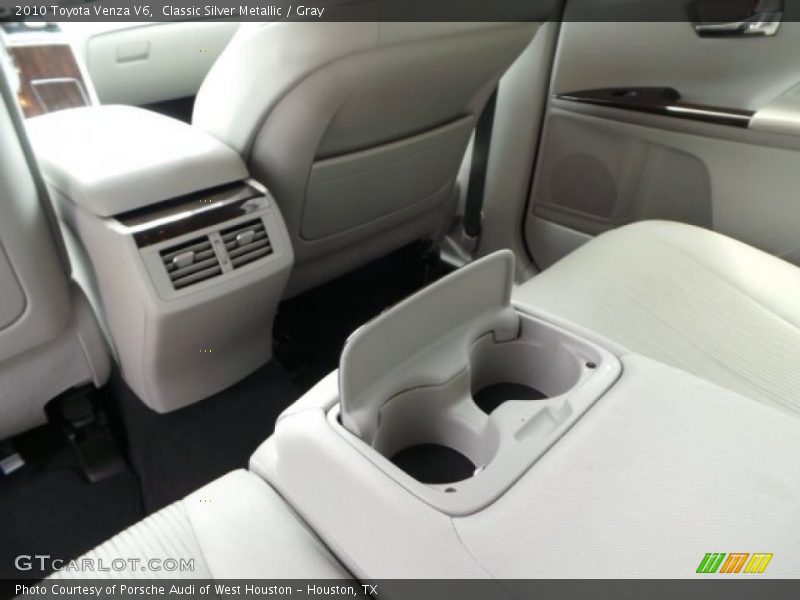 Classic Silver Metallic / Gray 2010 Toyota Venza V6