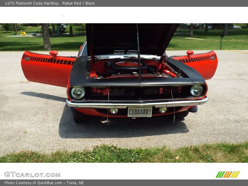 Rallye Red / Black 1970 Plymouth Cuda Hardtop