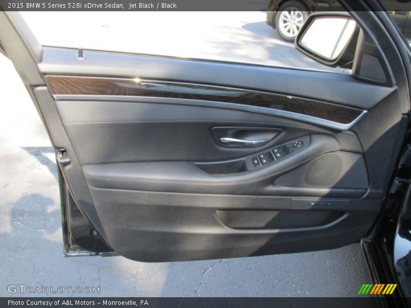 Jet Black / Black 2015 BMW 5 Series 528i xDrive Sedan
